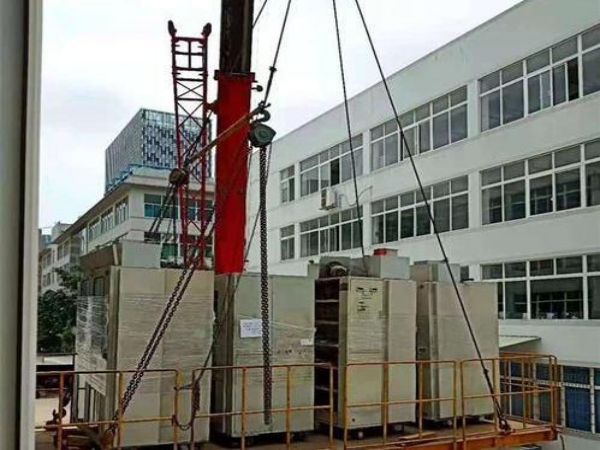 安平县吊车租赁电话_岛吊车出租产品作业稳定起重量大